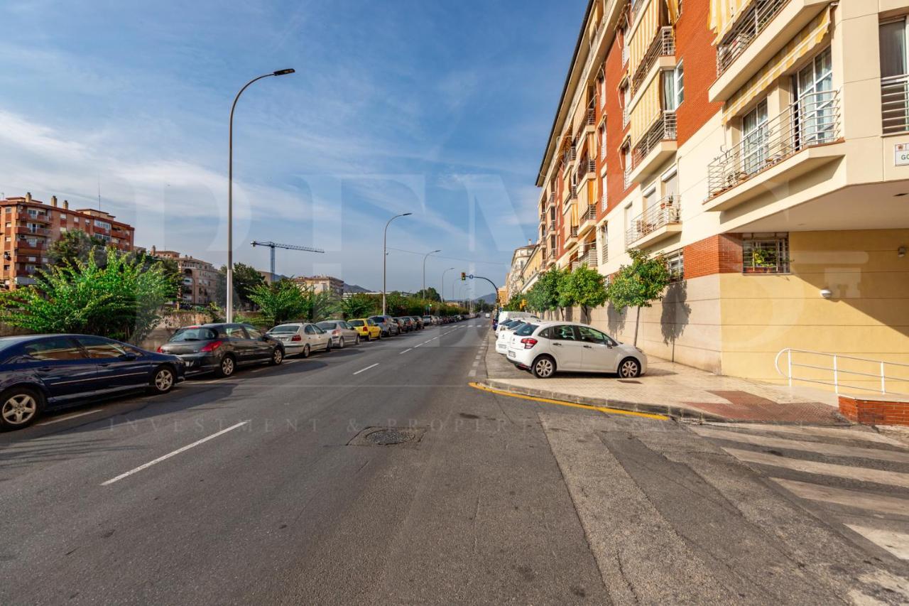 Spacious And Welcoming Apartment - Center Málaga Exterior foto